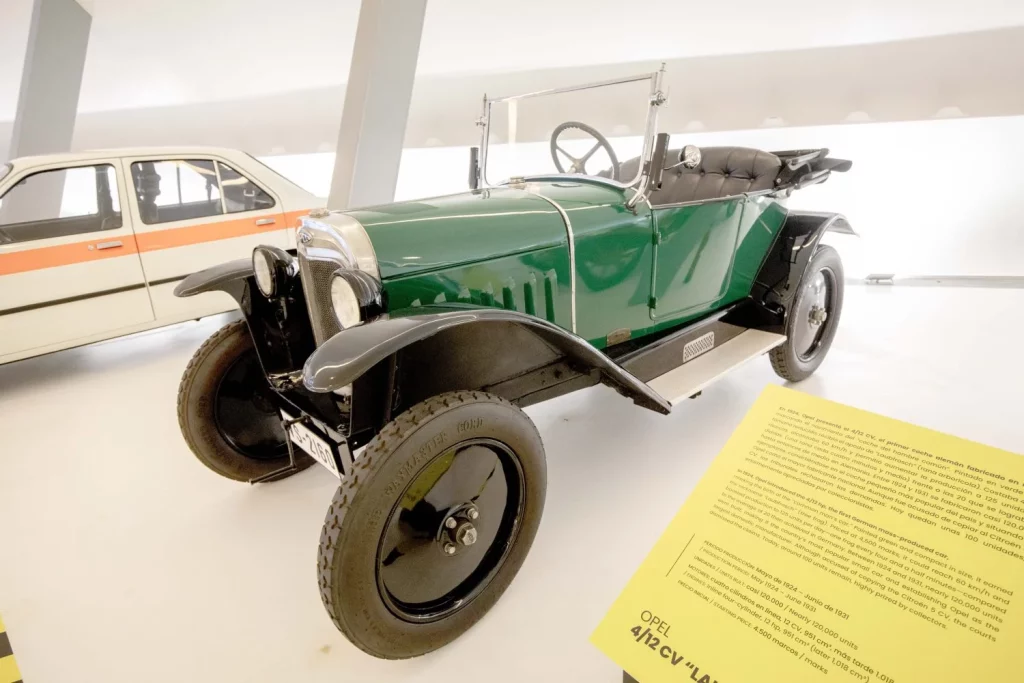 La exposición Opel Love desembarca en Mobility City con 25 piezas históricas y el futurista Corsa GSe Vision Gran Turismo 8 Motor16 La exposición Opel Love desembarca en Mobility City con 25 piezas históricas y el futurista Corsa GSe Vision Gran Turismo