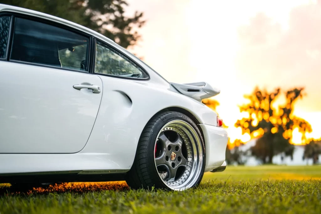 Este Porsche 911 restomod Project Gravette tiene 510 CV y alma de Land Rover 5 Motor16 Este Porsche 911 restomod Project Gravette tiene 510 CV y alma de Land Rover