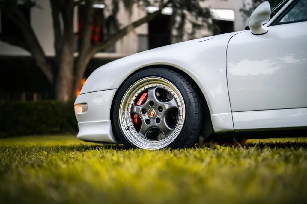 Este Porsche 911 restomod Project Gravette tiene 510 CV y alma de Land Rover 38 Motor16 Este Porsche 911 restomod Project Gravette tiene 510 CV y alma de Land Rover