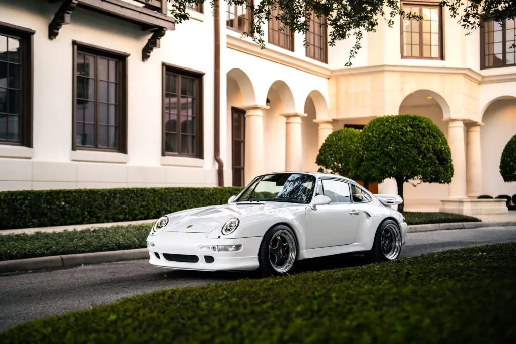 Este Porsche 911 restomod Project Gravette tiene 510 CV y alma de Land Rover 35 Motor16 Este Porsche 911 restomod Project Gravette tiene 510 CV y alma de Land Rover