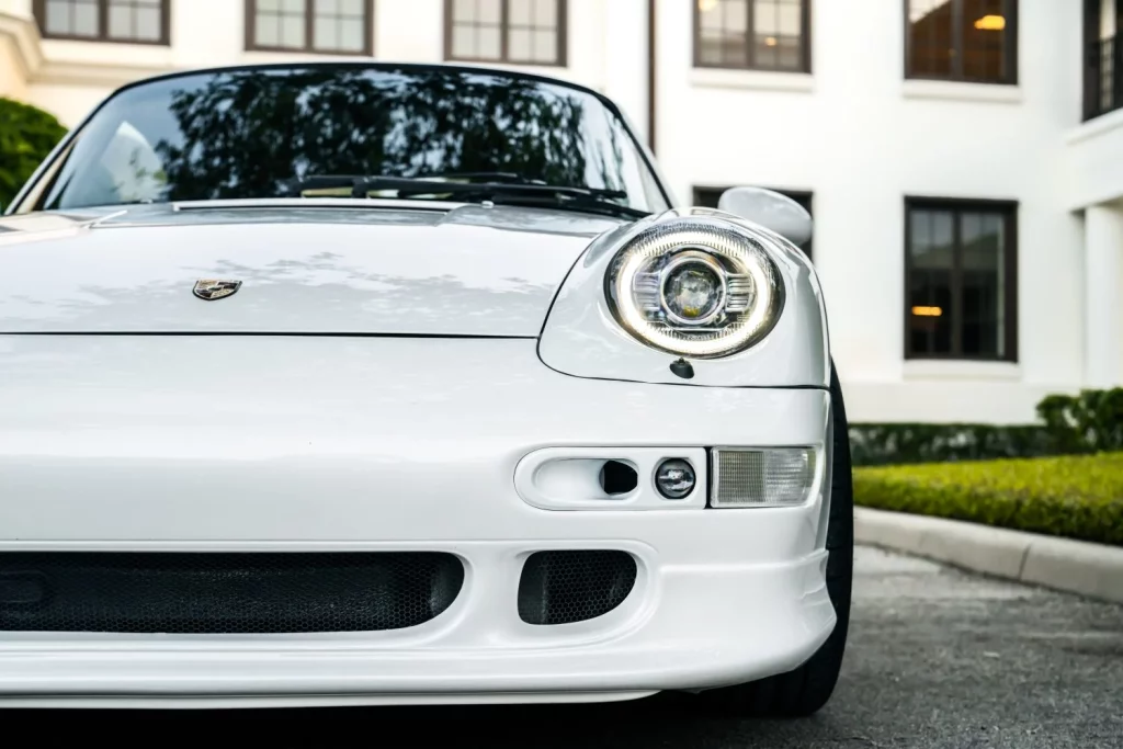 Este Porsche 911 restomod Project Gravette tiene 510 CV y alma de Land Rover 18 Motor16 porsche 911 restomod ecd exterior 8 Motor16