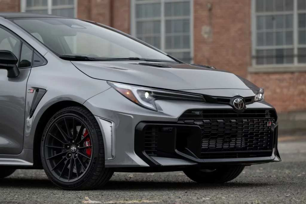 El Toyota GR Corolla 2026 nos pone los dientes largos con sus constantes mejoras