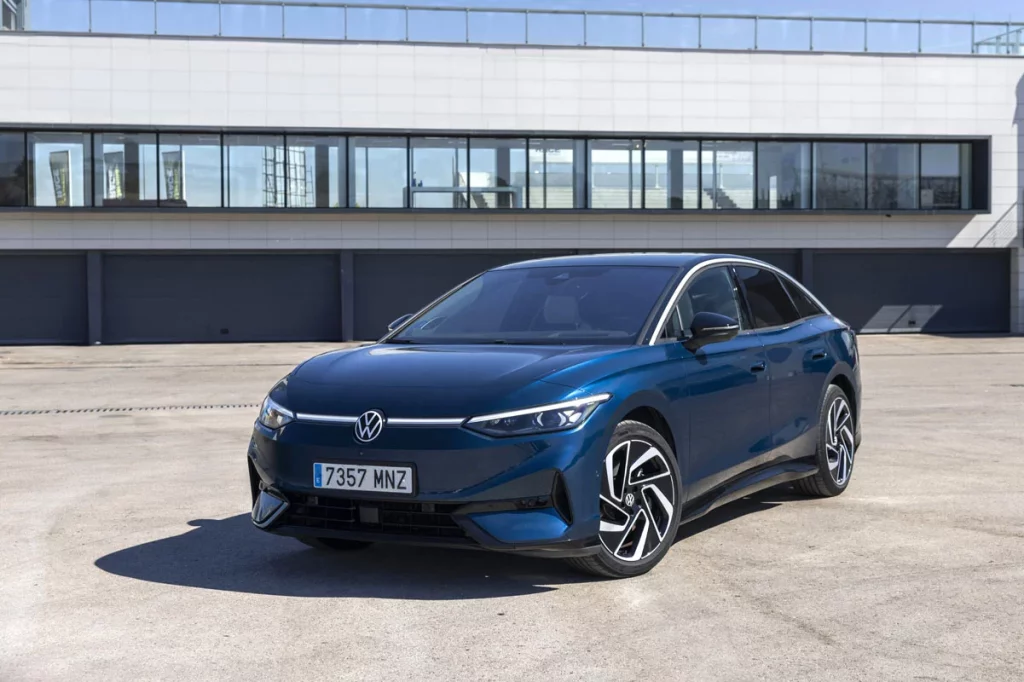 Las estrellas de la apuesta 0 emisiones de Volkswagen 6 Motor16 vw gama etiqueta cero 26 Motor16