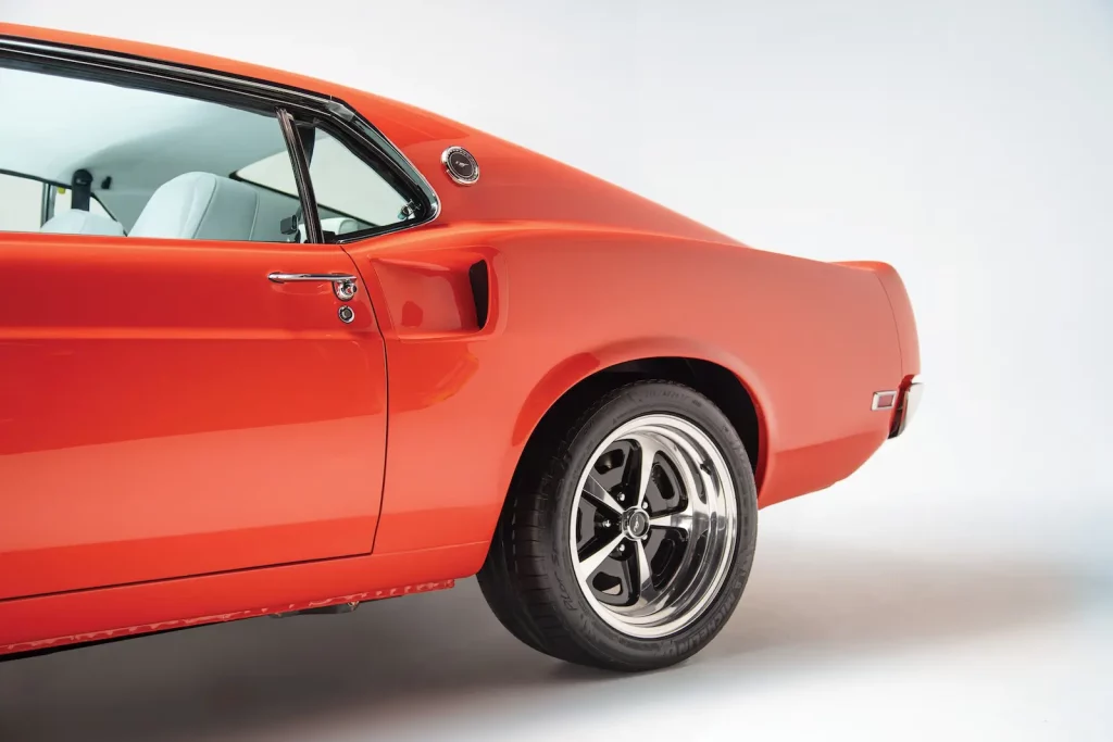 El mejor restomod de un Ford Mustang Boss 429 lo fabrica Revology y lo vende a precio de Ferrari 24 Motor16 1969 revology boss mustang 429 14 Motor16