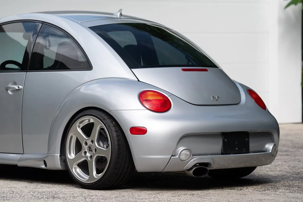 Volkswagen New Beetle Turbo S: El escarabajo que soñaba con ser 911 y RUF lo hizo posible 14 Motor16 2002 RUF Volkswagen Beetle Turbo S 10 Motor16