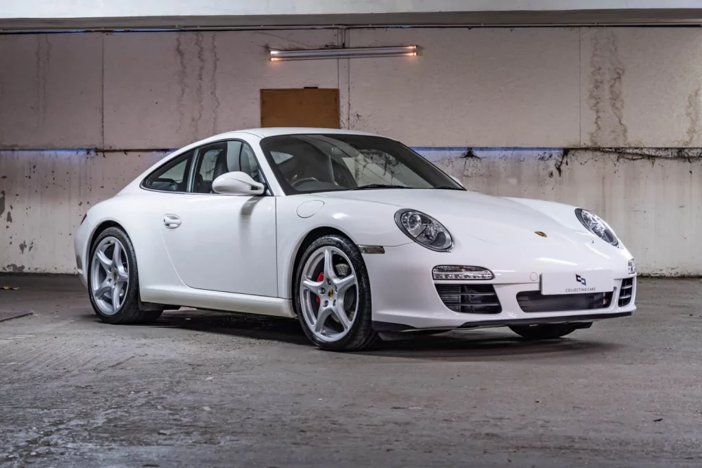 2010 Porsche 911 Carrera S. Imagen delantera.