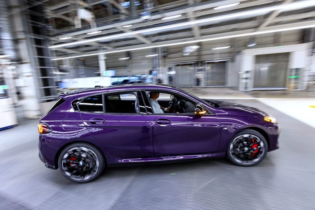 2025 BMW Individual colores 10 Motor16