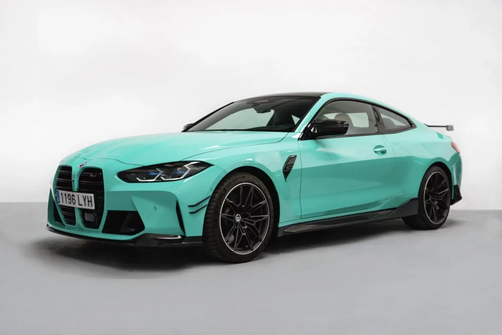 2025 BMW Individual colores. Imagen M4.