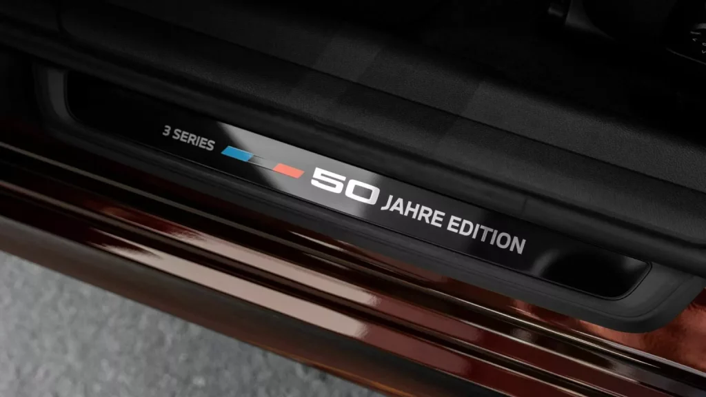 Si quieres uno de estos BMW M340i xDrive que vas a tener que mudar a 6.000 kilómetros 26 Motor16 2025 BMW M340i xDrive 50 Jahre Edition Canada 15 Motor16