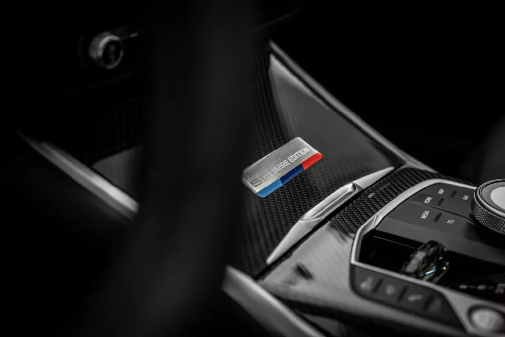 Si quieres uno de estos BMW M340i xDrive que vas a tener que mudar a 6.000 kilómetros 25 Motor16 2025 BMW M340i xDrive 50 Jahre Edition Canada 7 Motor16