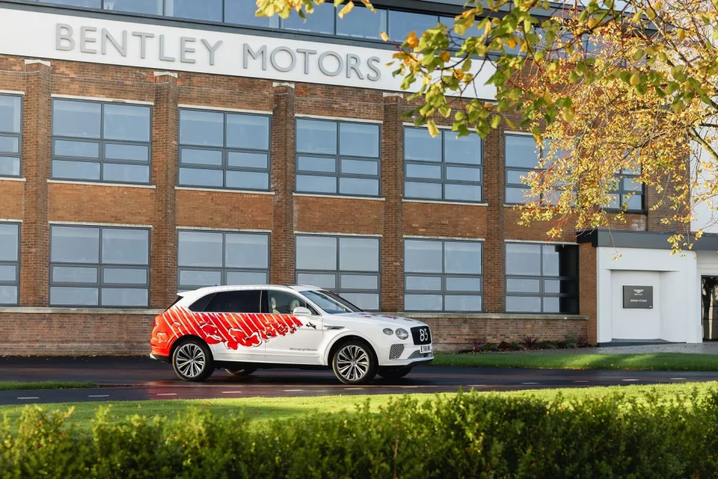 2025 Bentley Bentayga Remembrance car 1 Motor16