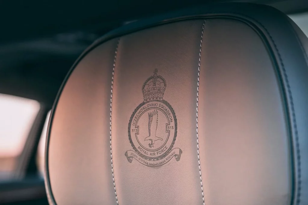 La Czech Squadron Collection con la que Bentley Praga homenajea a los héroes de la RAF 12 Motor16 2025 Bentley Czech Squadron collection 6 Motor16