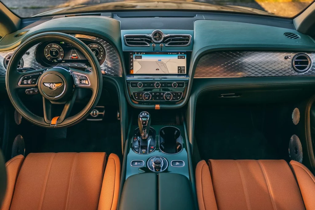 La Czech Squadron Collection con la que Bentley Praga homenajea a los héroes de la RAF 15 Motor16 2025 Bentley Czech Squadron collection 9 Motor16