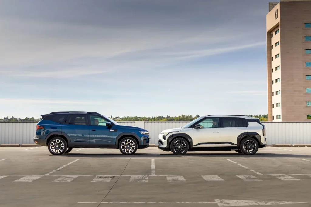 2025 Comparativa Bigster-EV3. Foto enfrentados.