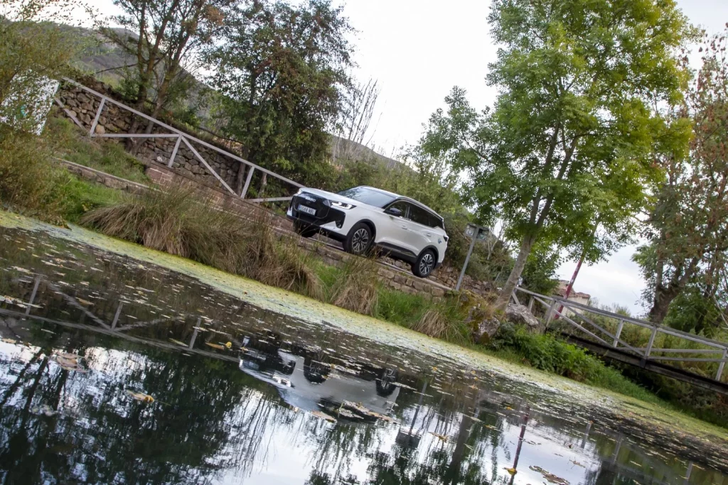 2025 EBRO s700 PHEV ruta ebro viaje 10 Motor16