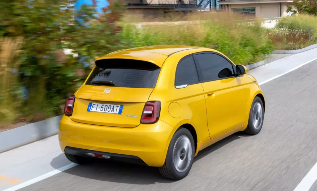 El Fiat 500 Ibrida te hará tomarte la vida sin prisas 14 Motor16 2025 Fiat 500 Ibrida 16 Motor16