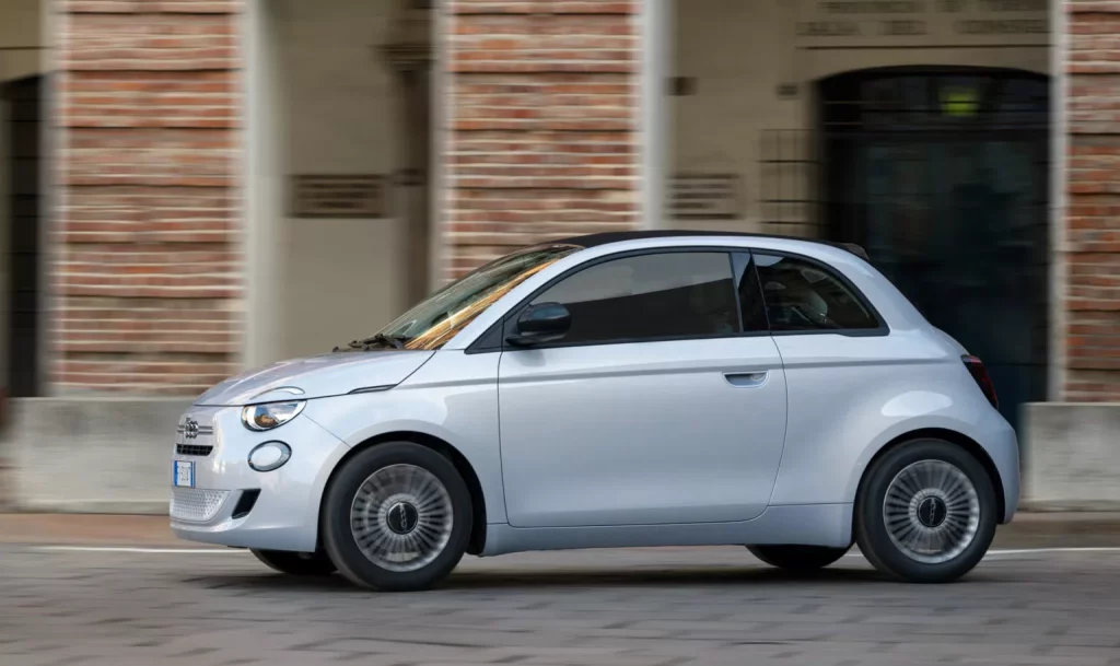 El Fiat 500 Ibrida te hará tomarte la vida sin prisas 24 Motor16 2025 Fiat 500 Ibrida 3 Motor16