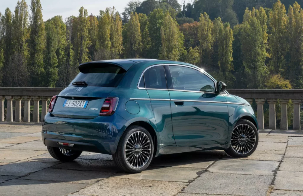 El Fiat 500 Ibrida te hará tomarte la vida sin prisas 18 Motor16 2025 Fiat 500 Ibrida 7 Motor16