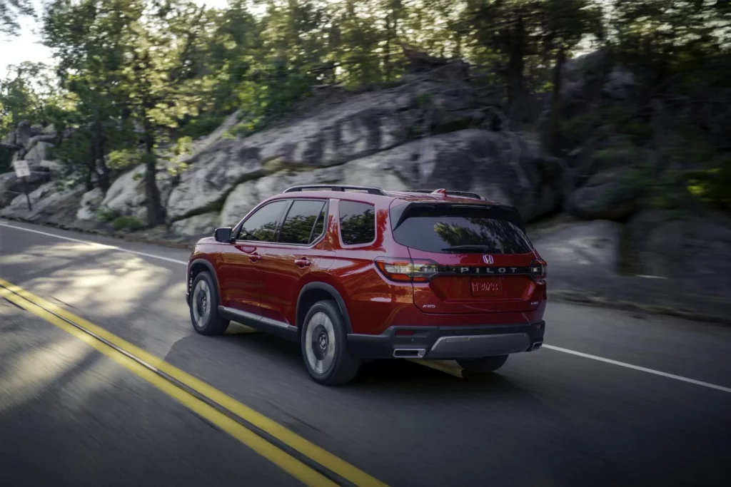 2025 Honda Pilot. Imagen trasera.