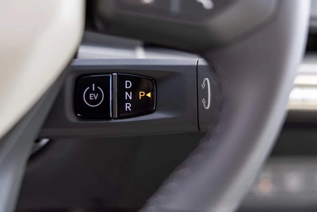 2025 Kia EV3 Compa Dacia 12 Motor16