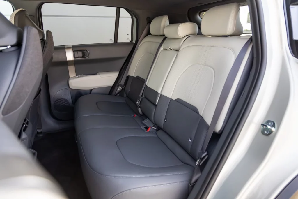 2025 Kia EV3 Compa Dacia 14 Motor16