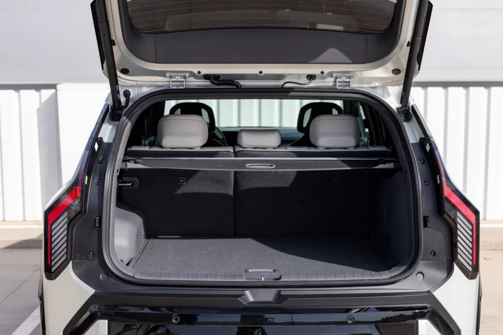 2025 Kia EV3 Compa Dacia 17 Motor16