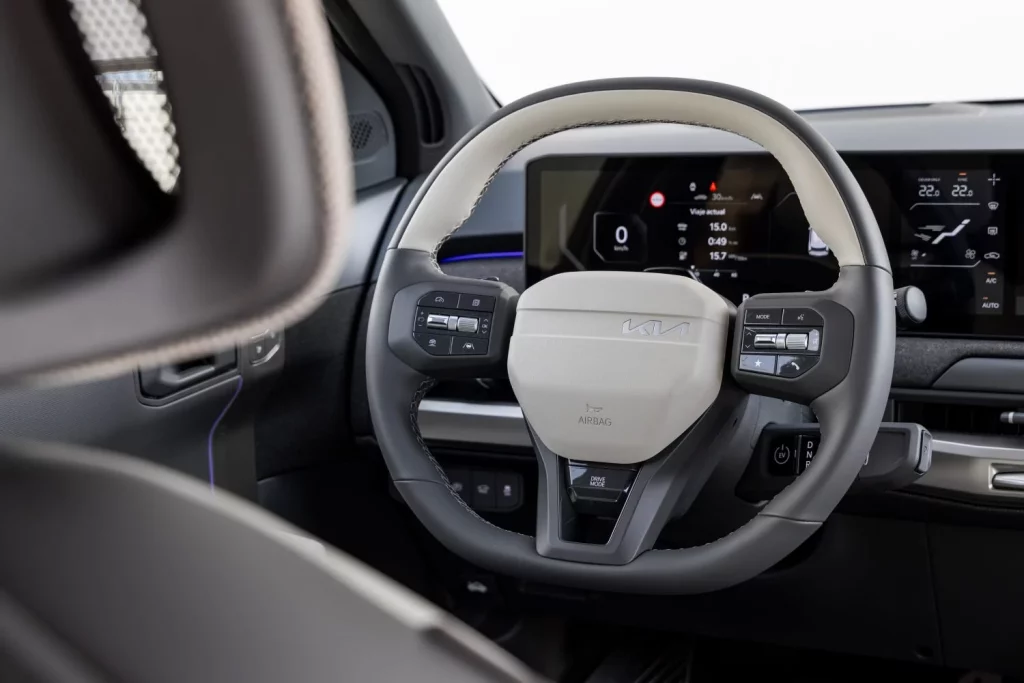 2025 Kia EV3 Compa Dacia 2 Motor16