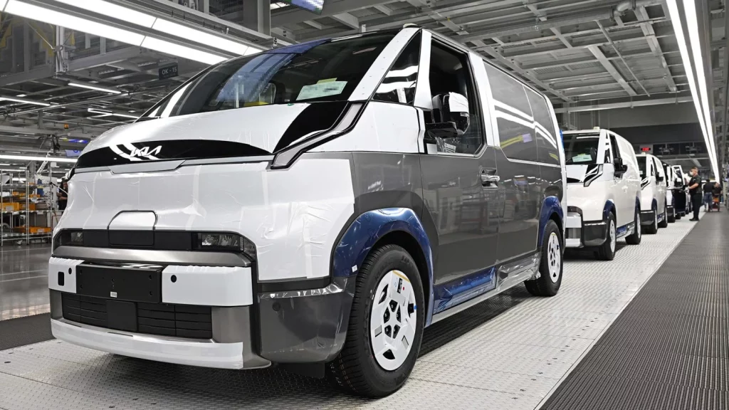 2025 Kia PBV Producción. Imagen PV5.
