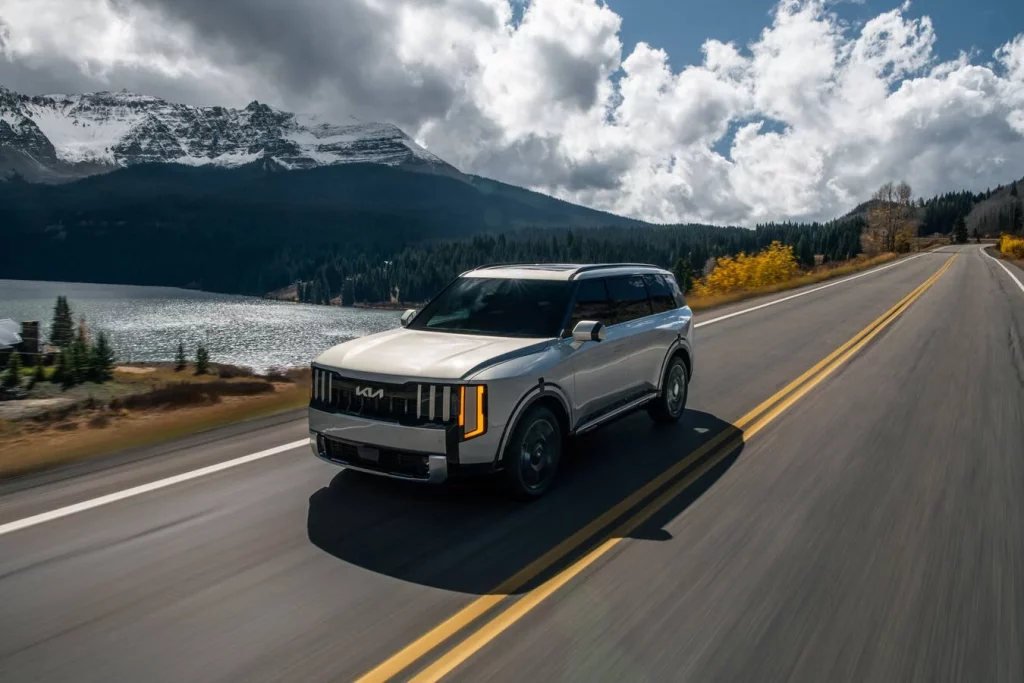 2025 Kia Telluride SXP 12 Motor16