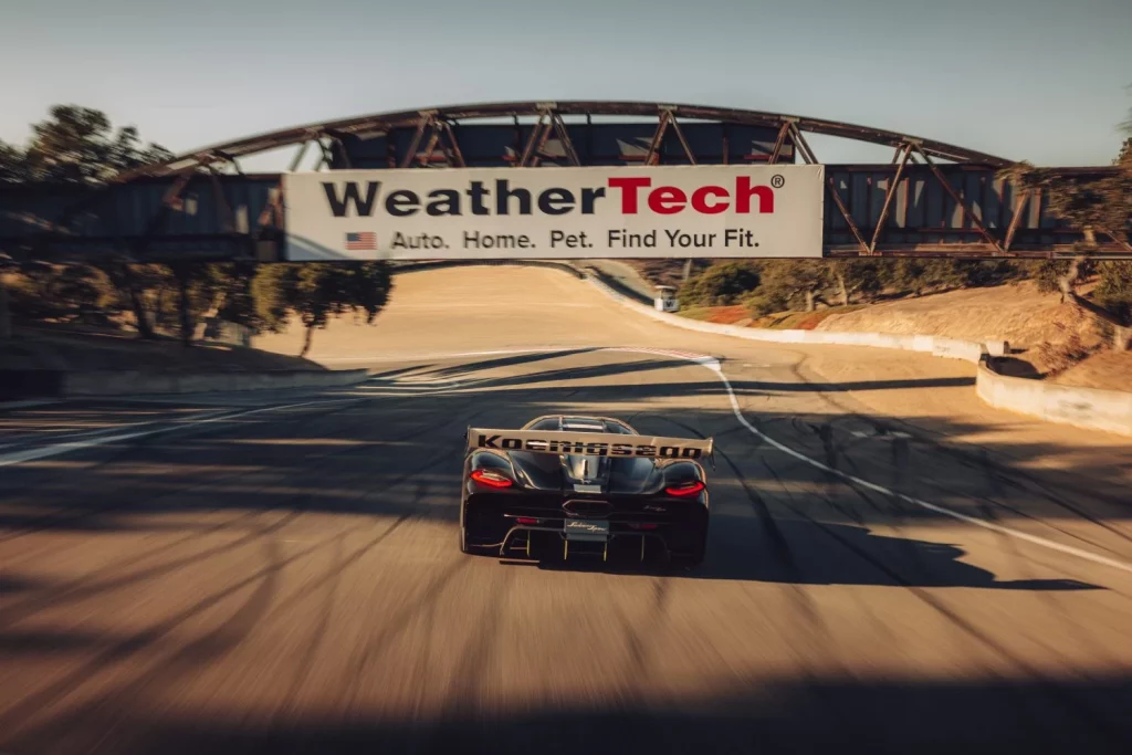 2025 Koenigsegg Laguna Seca Sadair 3 Motor16
