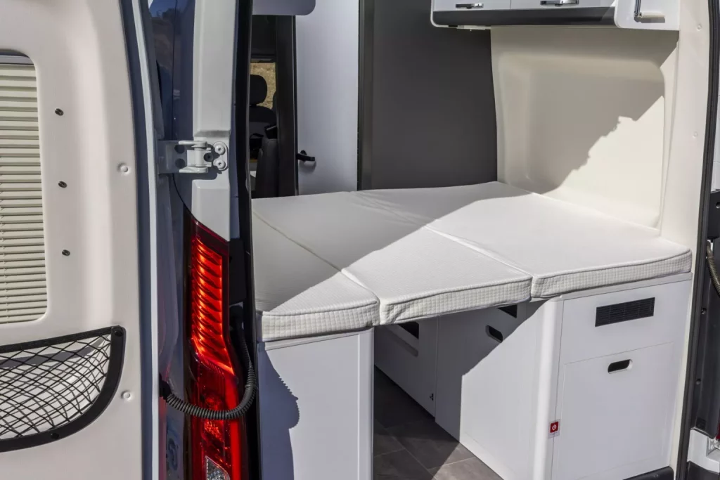 LDV Deliver 9 Camper: la camper china que pone en jaque a las europeas (y por la mitad de precio) 26 Motor16 2025 LDV Deliver 9 Campervan 21 Motor16