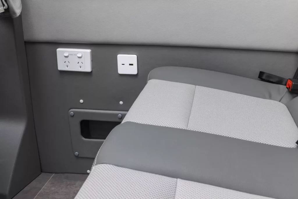 LDV Deliver 9 Camper: la camper china que pone en jaque a las europeas (y por la mitad de precio) 37 Motor16 2025 LDV Deliver 9 Campervan 32 Motor16