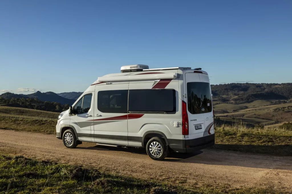 LDV Deliver 9 Camper: la camper china que pone en jaque a las europeas (y por la mitad de precio) 1 Motor16 2025 LDV Deliver 9 Camper. Imagen exterior.