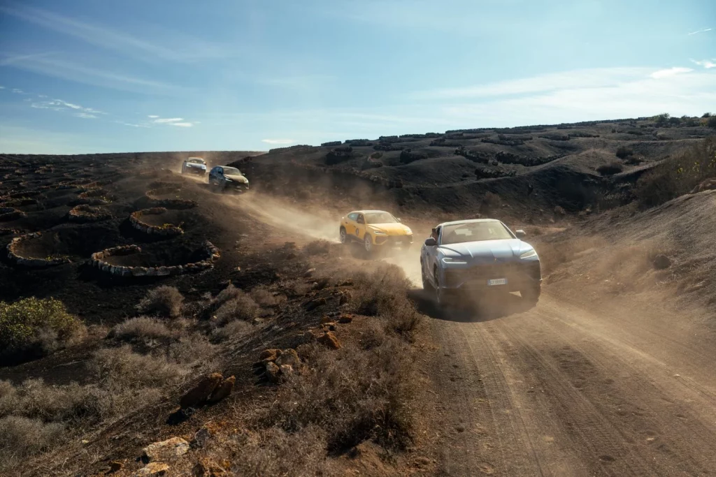 Lanzarote: La isla que elige Lamborghini para disfrutar con su Urus SE de 800 CV 18 Motor16 2025 Lamborghini experiencia lanzarote 27 Motor16