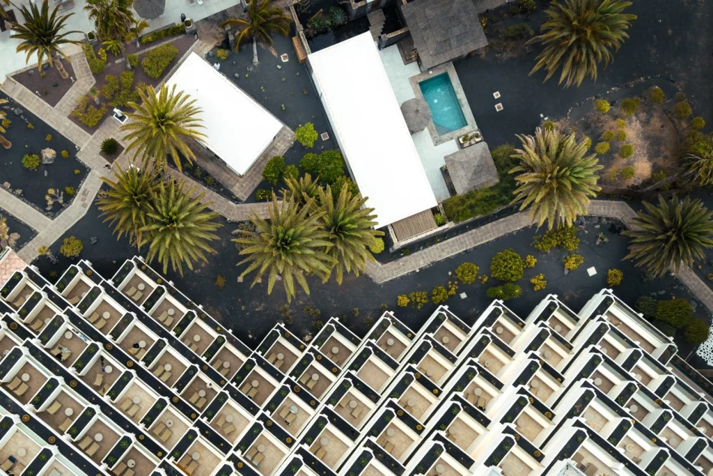 Lanzarote: La isla que elige Lamborghini para disfrutar con su Urus SE de 800 CV 2 Motor16 2025 Lamborghini Esperienza Avventura Lanzarote. Imagen hotel.