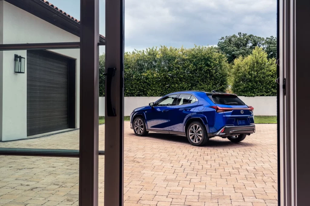 El Lexus UX sigue poniéndose guapo siete años después de su debut oficial 10 Motor16 2025 Lexus UX 300h USA 10 Motor16