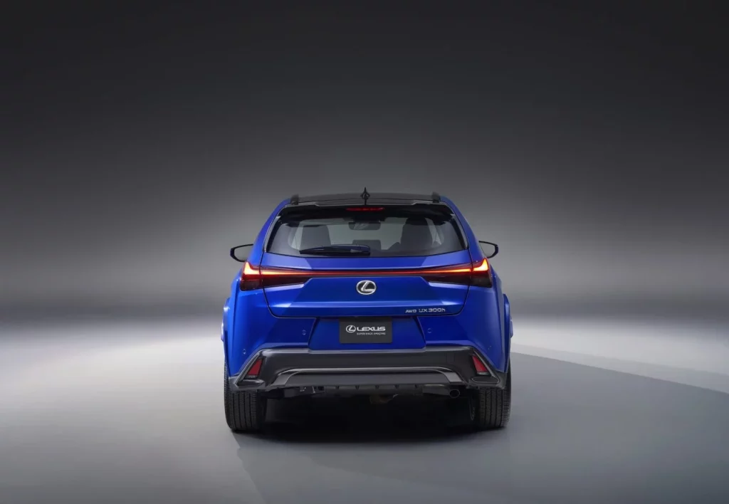 El Lexus UX sigue poniéndose guapo siete años después de su debut oficial 4 Motor16 2025 Lexus UX 300h USA 2 Motor16
