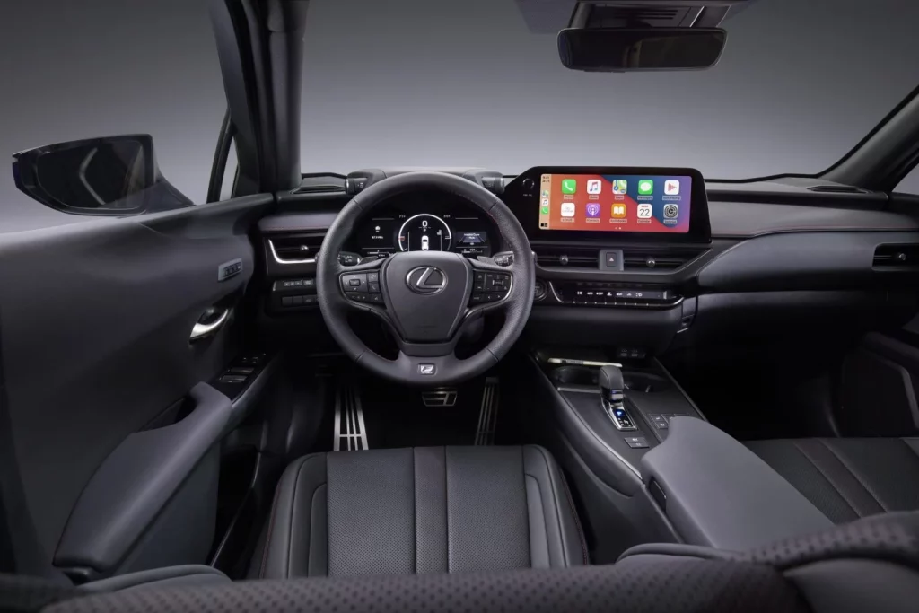 El Lexus UX sigue poniéndose guapo siete años después de su debut oficial 2 Motor16 2025 Lexus UX 300h. Imagen interior.