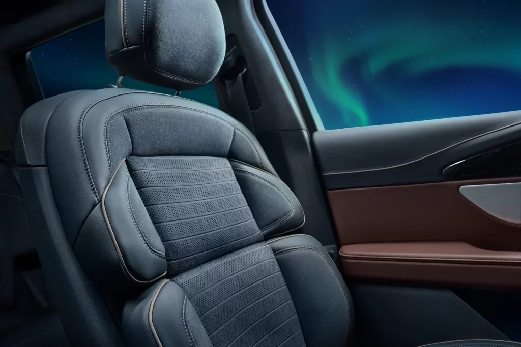 2025 Lincoln Nautilus Black Label Aurora 15 Motor16