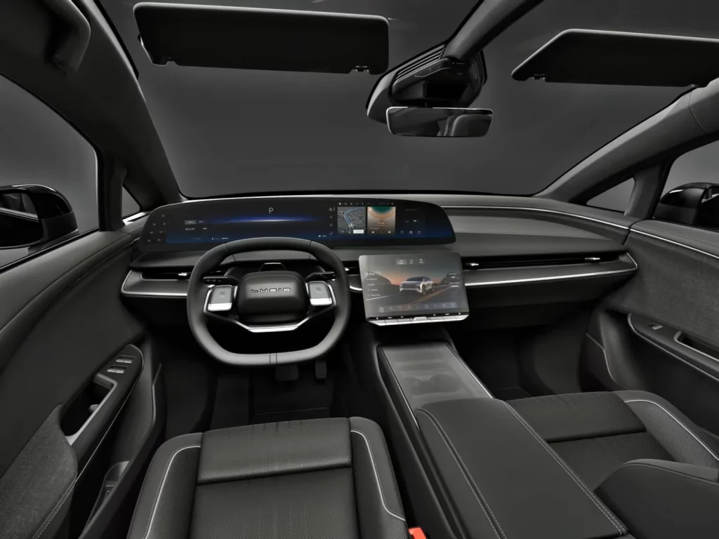 2025 Lucid Gravity Touring. Imagen salpicadero.