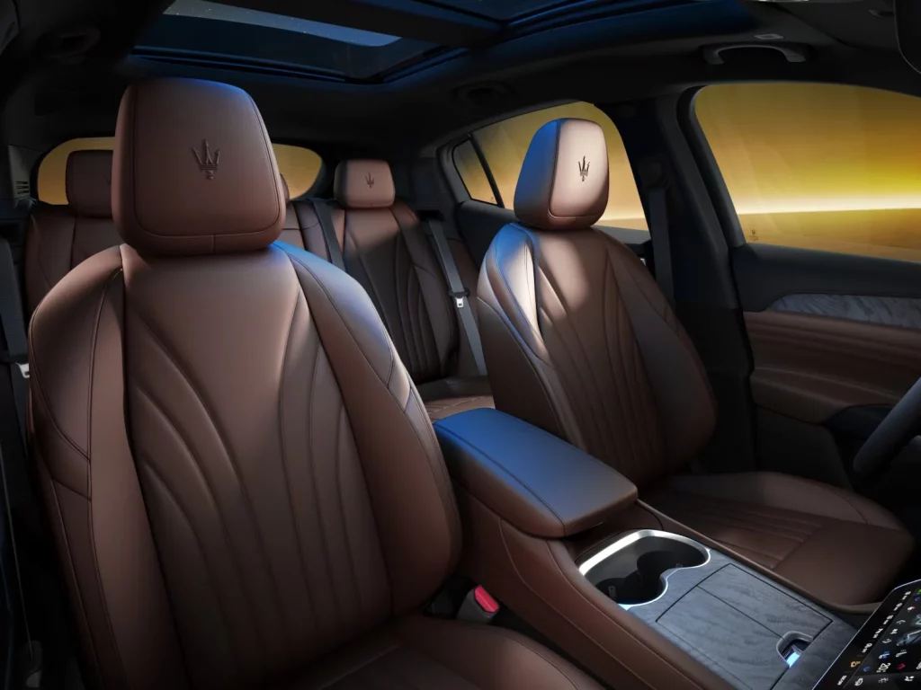 2025 Maserati Grecale Lumina Blu 7 Motor16