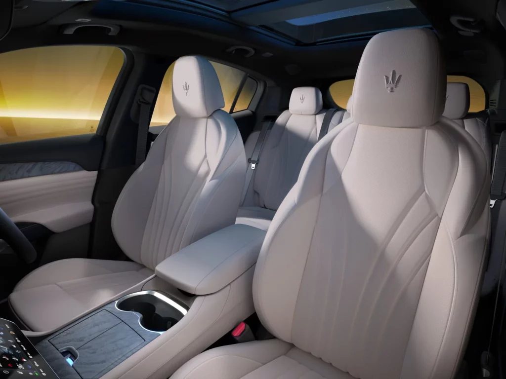 2025 Maserati Grecale Lumina Blu. Imagen asientos.