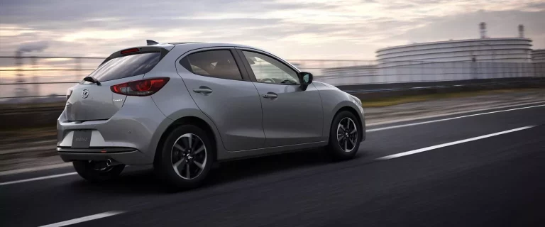 Mazda2: El que no es un Yaris se pone a la moda en Japón