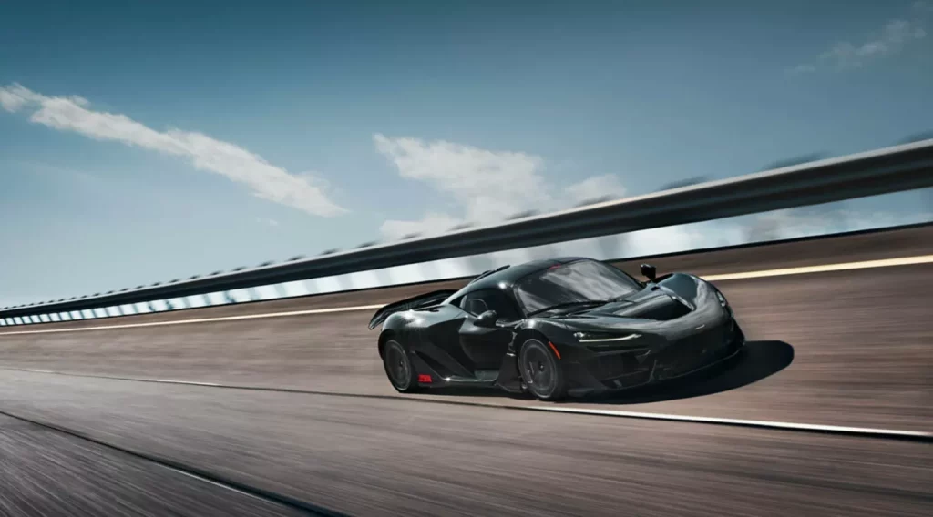 McLaren envía dos 'mulas' de su imponente W1 a tostarse al sol de Arizona 4 Motor16 2025 McLaren W1 Test Arizona 10 Motor16