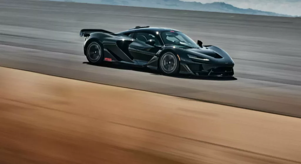 McLaren envía dos 'mulas' de su imponente W1 a tostarse al sol de Arizona 3 Motor16 2025 McLaren W1 Test Arizona 11 Motor16