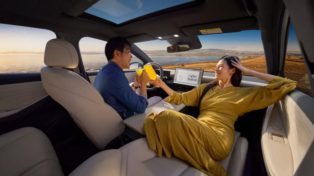 Nissan N6: La berlina '0 emisiones' que se vende en China a mitad de precio de un Juke 21 Motor16 2025 Nissan N6 PHEV 17 Motor16