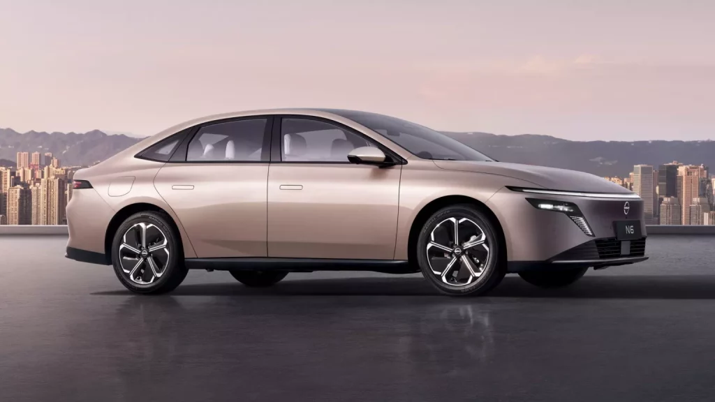 Nissan N6: La berlina '0 emisiones' que se vende en China a mitad de precio de un Juke 8 Motor16 2025 Nissan N6 PHEV 6 Motor16