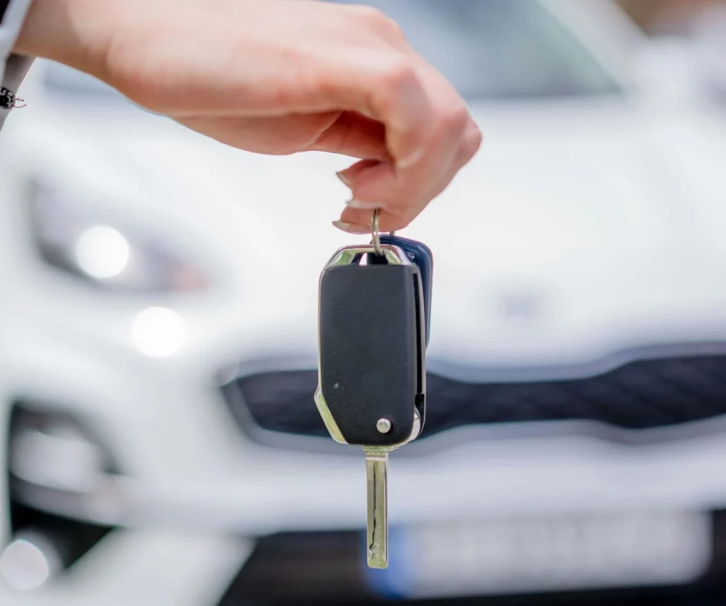 2025 Onlogo. Desafío del automóvil chino. Imagen.