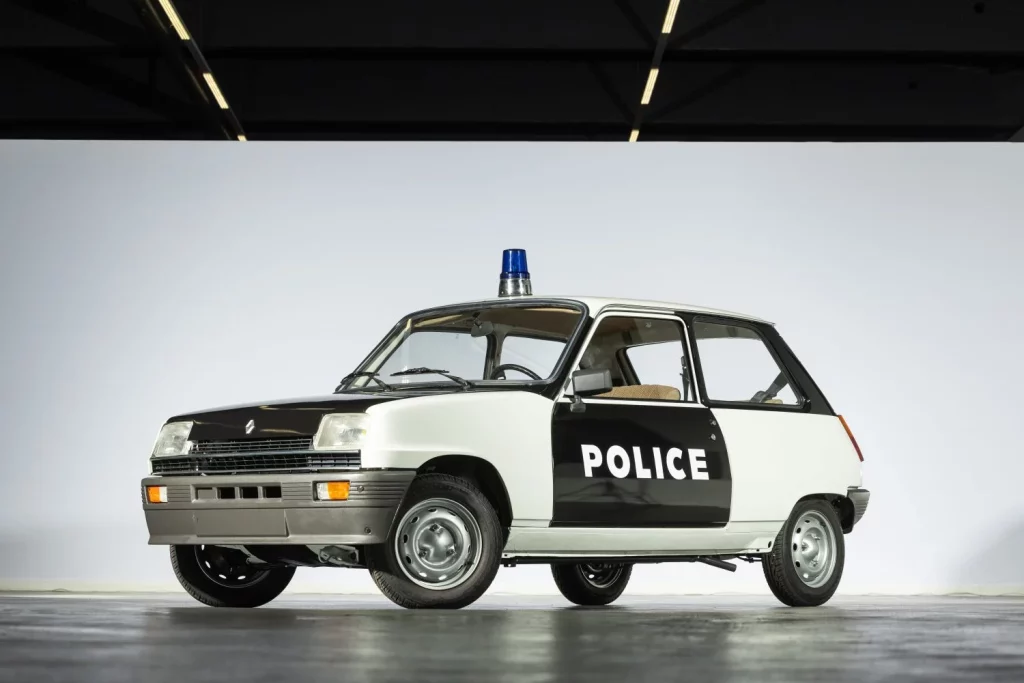 Renault y Artcurial organizan la subasta del año para que tengas un pedazo de la historia de la marca 22 Motor16 2025 Renault Artcurial subasta 15 Motor16