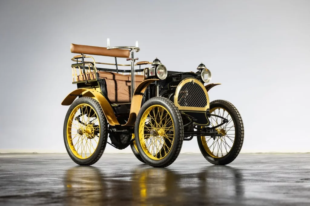 Renault y Artcurial organizan la subasta del año para que tengas un pedazo de la historia de la marca 1 Motor16 2025 Renault Artcurial subasta. Imagen Type D.